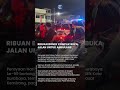 SALUT, Ribuan Bonek Belah Kerumunan Saat Ambulans Datang di Avara Konvoi HUT Persebaya