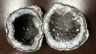 Full Geode - RMF Collection. Oklahoma Geological Foundation. Guide