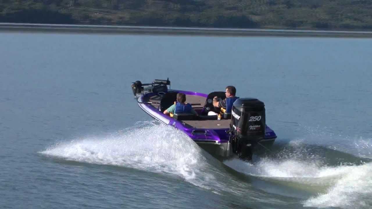 F2 FIBRALAR 2011- Teste com motor 250 - YouTube
