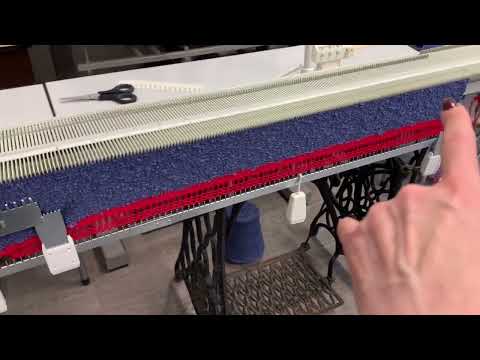 Видео: Вязание платья поперечным вязанием на бразере