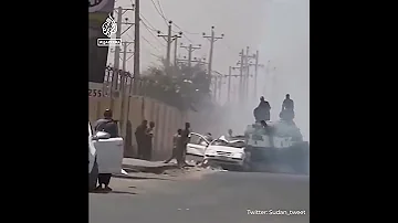 Fighting Erupts In Sudan S Capital Between Army Paramilitary Al Jazeera Newsfeed 