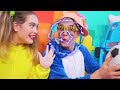 Finger Family Song | Canciones Infantiles | LaLa Songs Español