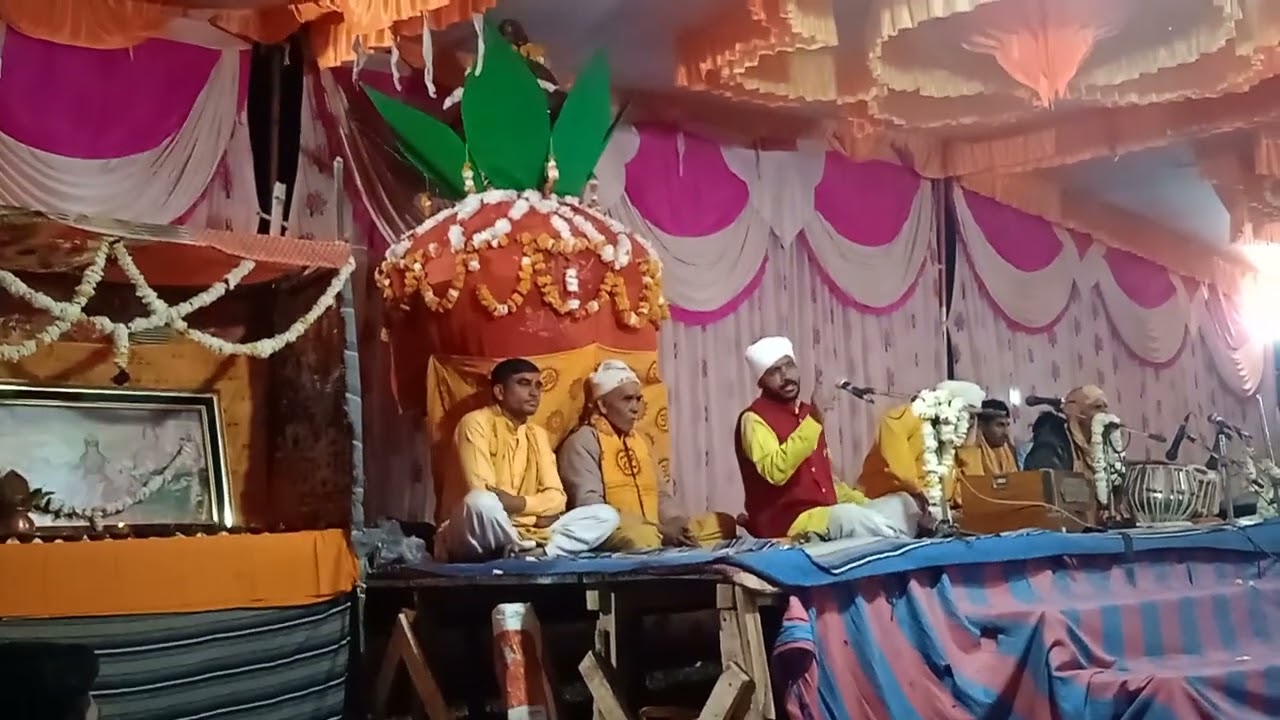 जिला अलीराजपुर ग्राम बडदली मे गायत्री परिवार श्री प्रताप भाई का प्रवचन बहुत शानदार आदिवासी भाषा मे