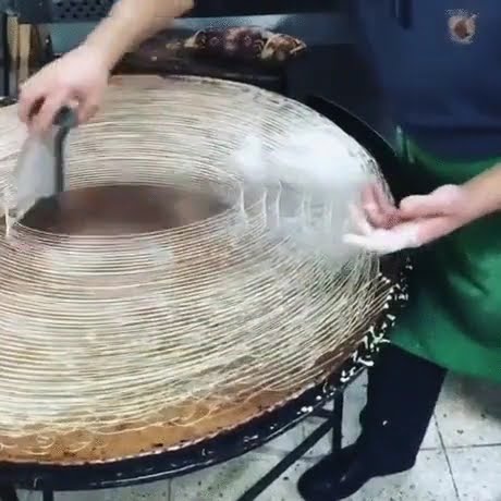 An operation you need to see - circular rice noodle creation - YouTube