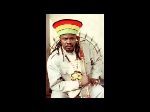 Luciano and Uplifter -  She loves me