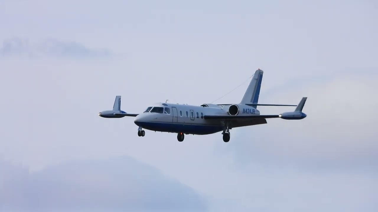 Israel IAI-1124A Westwind II N424JR Landing Runway 24 - YouTube