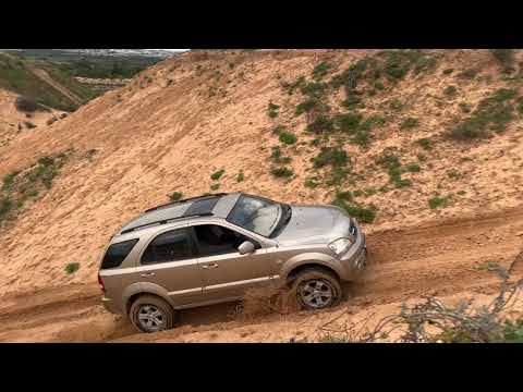 4x4 Kia Sorento vs 2 Trailblazers