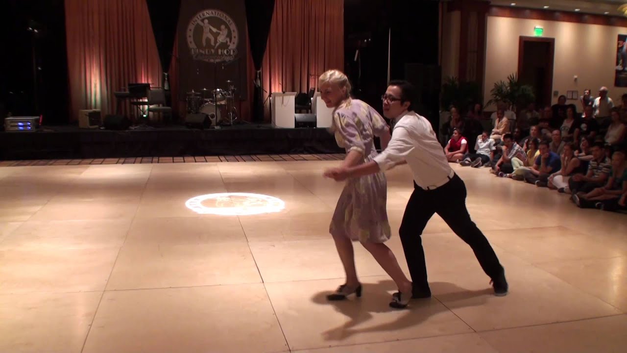 ILHC 2011 - Advanced Lindy Jack and Jill - Chia-Wen Lin & Giedre Paplaityte