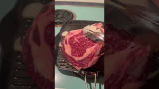 Making a steak ? to my brother #food #subscribe #cooking #steak #asmr #recipe #kosher