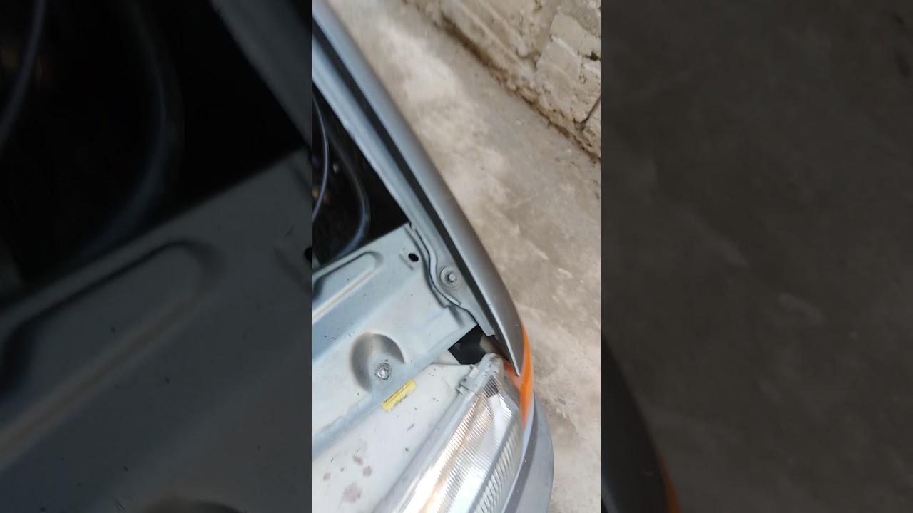 Не открывается капот лада 2114,проблема решена. #Лада #капот #2114 # ...