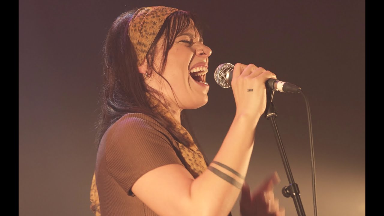 Uptown Lovers - TREAT ME RIGHT LIVE