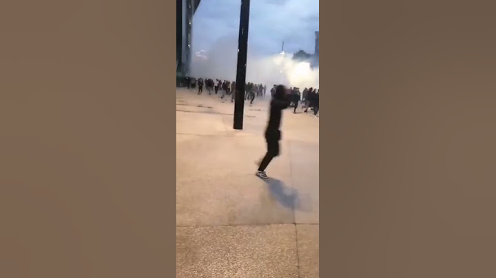 Olympique Marseille leaving the stadium to fight Feyenoord Rotterdam