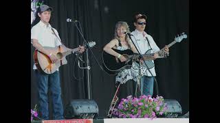 THE NELSON FAMILY BLUEGRASS on 97.5 with "Lord Here My Prayer" an original song by Robin McCurdy