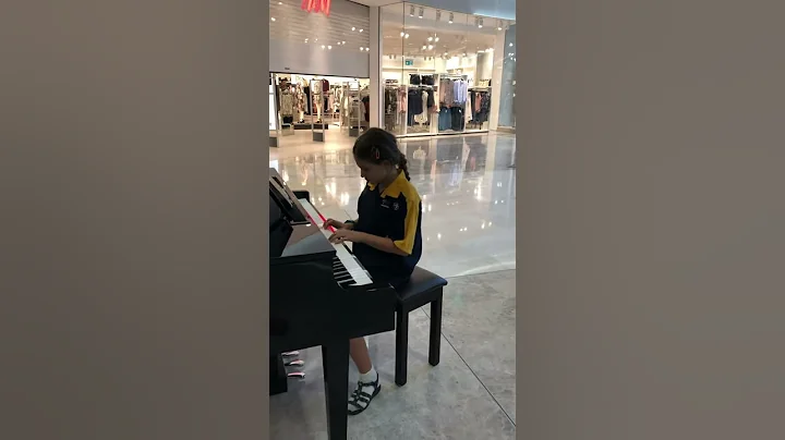 Piano solo Maria Brereton