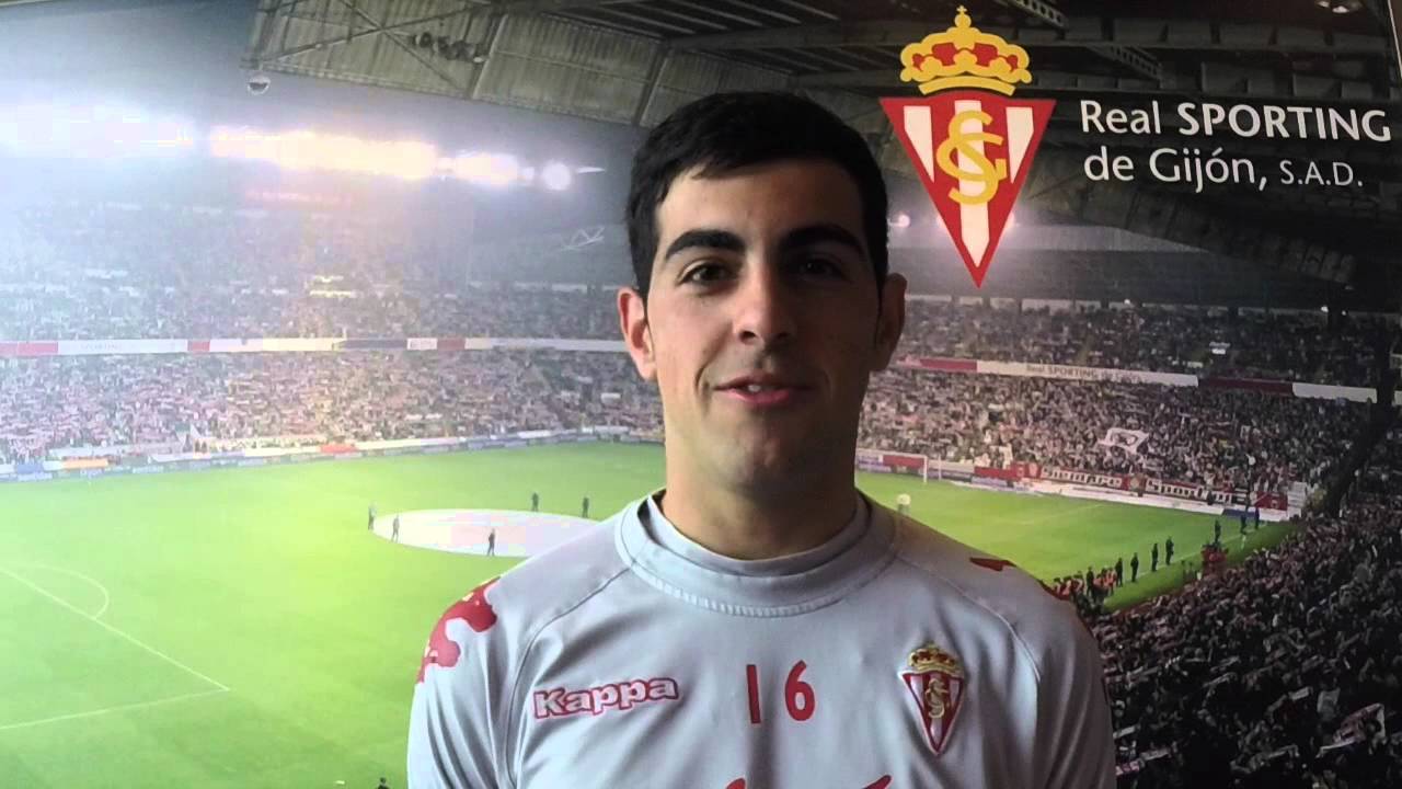 Carlos Castro te invita al Campus de Mareo; Aprende a meter goles como él!! marezine