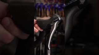 Claris vs 105 Di2 😵‍💫Пиши у коментарях,що обереш ти ?🫵