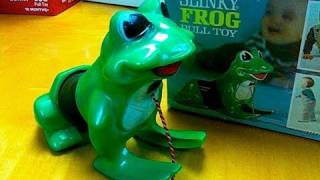 Slinky Frog and Slinky Turtle Vintage Pull Toy Review by Mike Mozart of TheToyChannel