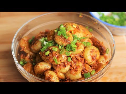 pan-roasted-baby-potatoes-recipe---cumin-and-garlic,-spicy-mini-potato-[香辣孜然小土豆]