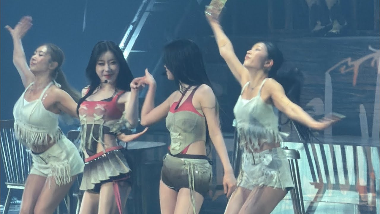 ITZY 3RD WORLD TOUR tunnel vision in Seoul 0213 5