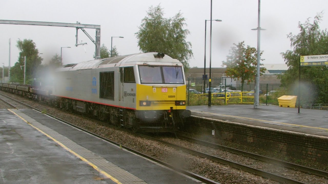 Half an Hour at (58) - St Helens Junction Station 29.8.2014 - Class 60 142 150 185