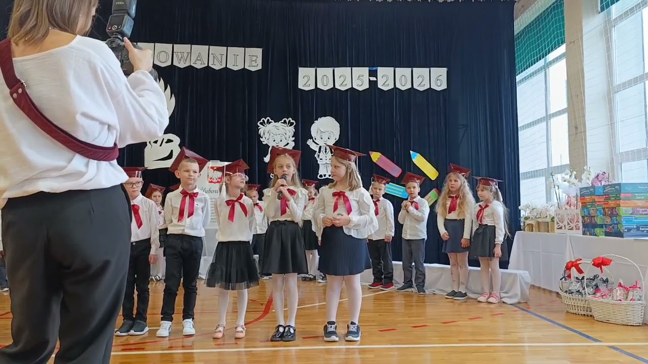 Ślubowanie klas pierwszych. 16.10.2025r.
