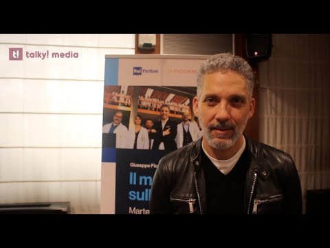 Beppe Fiorello in "Il Mondo sulle spalle" e la voglia di tornare a Sanremo | Intervista