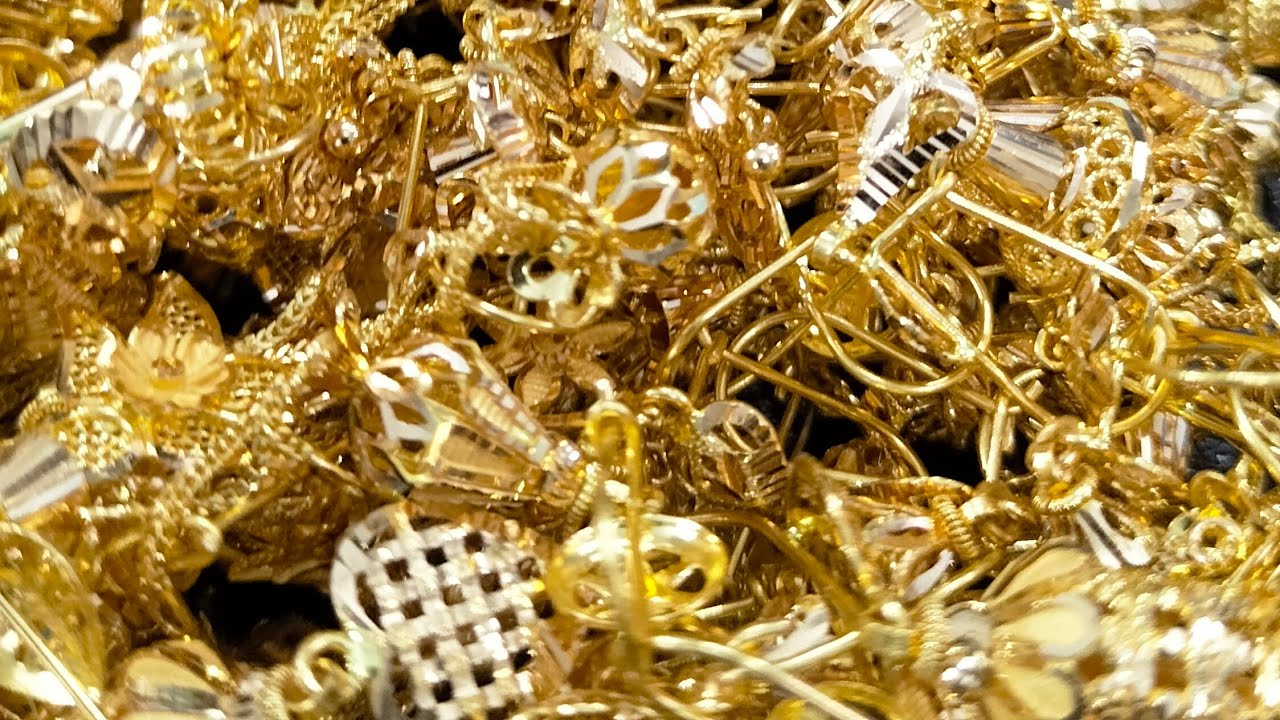 আপনার পছন্দের কানের দুল ঝুমকা 