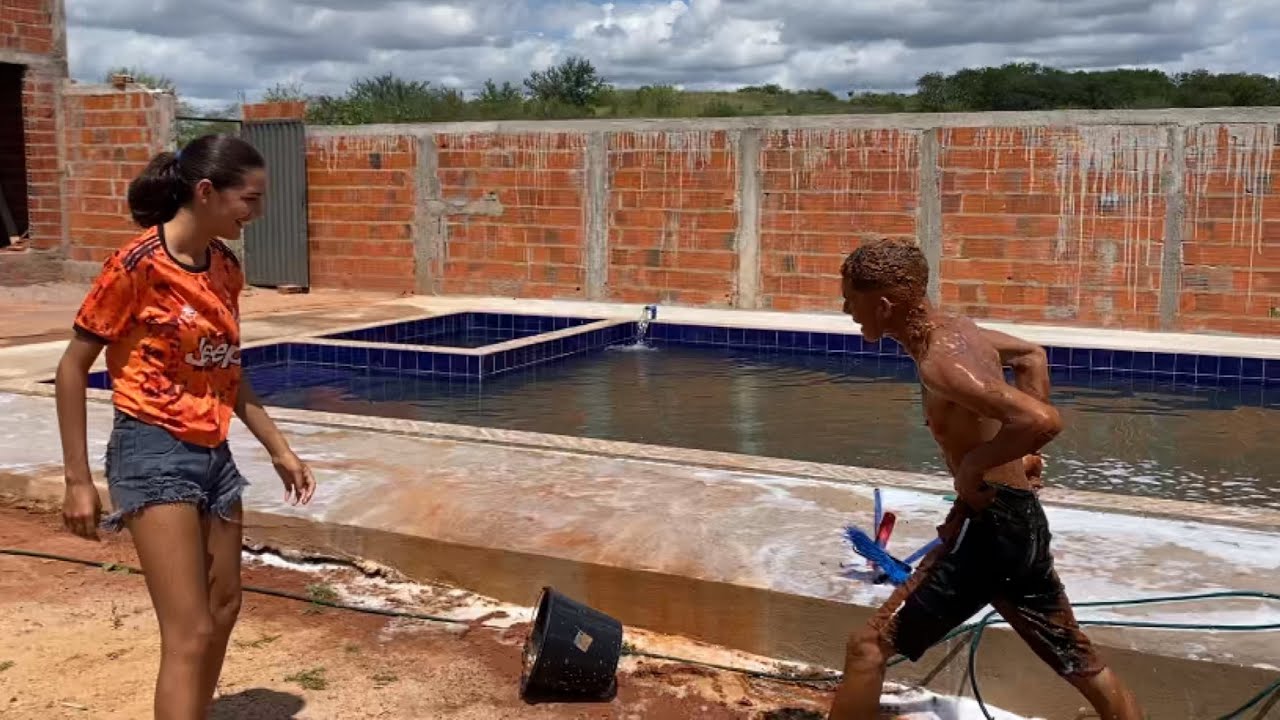 ELA TESTOU A TOLERÂNCIA DO BRUTINHO