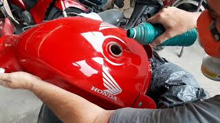 Como tirar ferrugem  de dentro do tanque  de qualquer moto !! fácil !!!