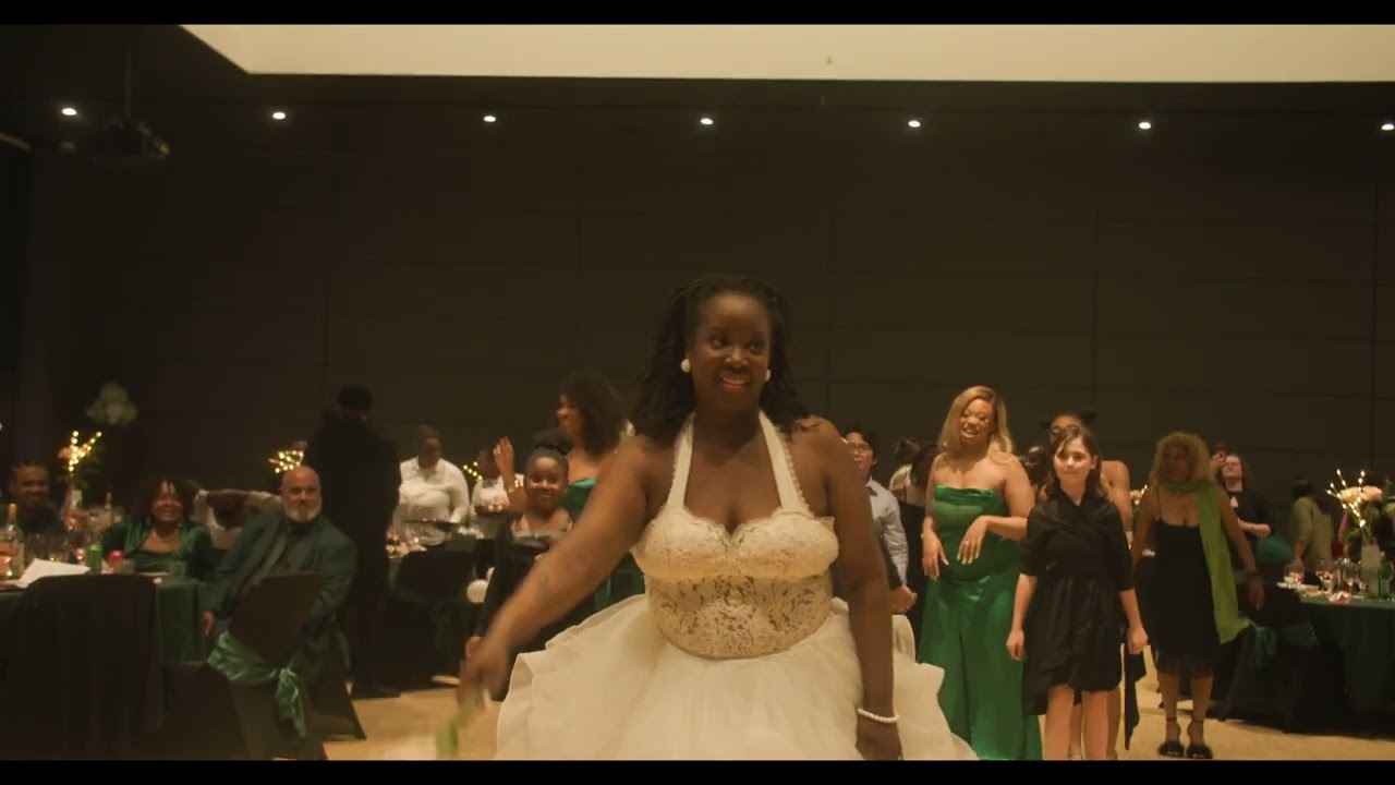 Hubert And Maria Wedding Bouquet Throwing