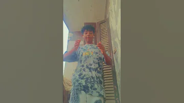 لو شافوني غلط هتغابى وامشي فيك يا سحابه 