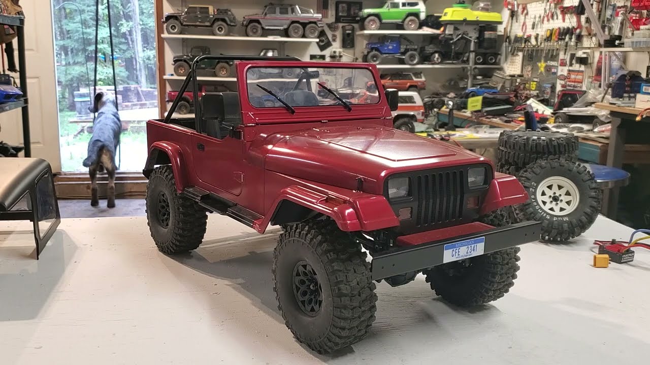 FMS mashigan on the bench.