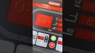 Ce Qui Arrive Quand Tu As 99Min Au Tapis Roulant Ça Débute Un Décompte Menaçant Et Ça Explose À 0