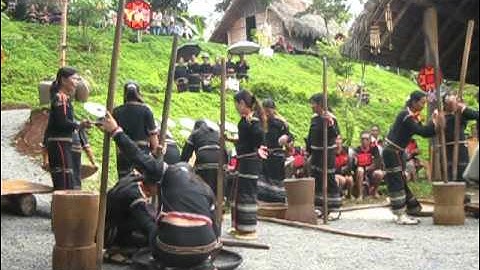 Ngày hội văn hóa buôn làng Tây Nguyên