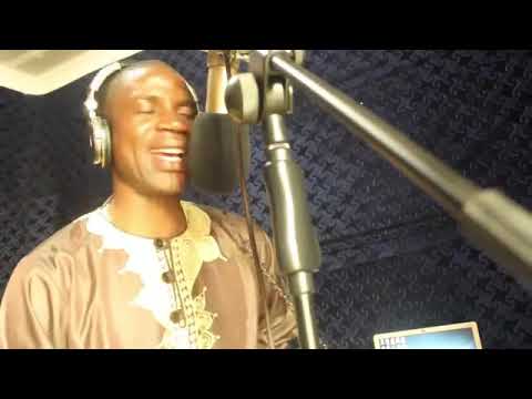 Mbarikiwa TENZI NO 20 Ninaye rafiki live video kutoka studio