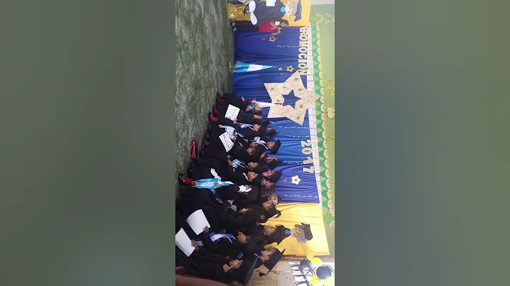 Marisa valenzuela Mi graduacin de prepa ..promo 2017