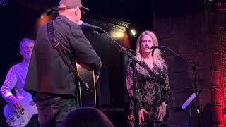 Freedy Johnston (w/Vicki Peterson), “This Perfect World,” The Cutting Room, NYC, 1/17/2026