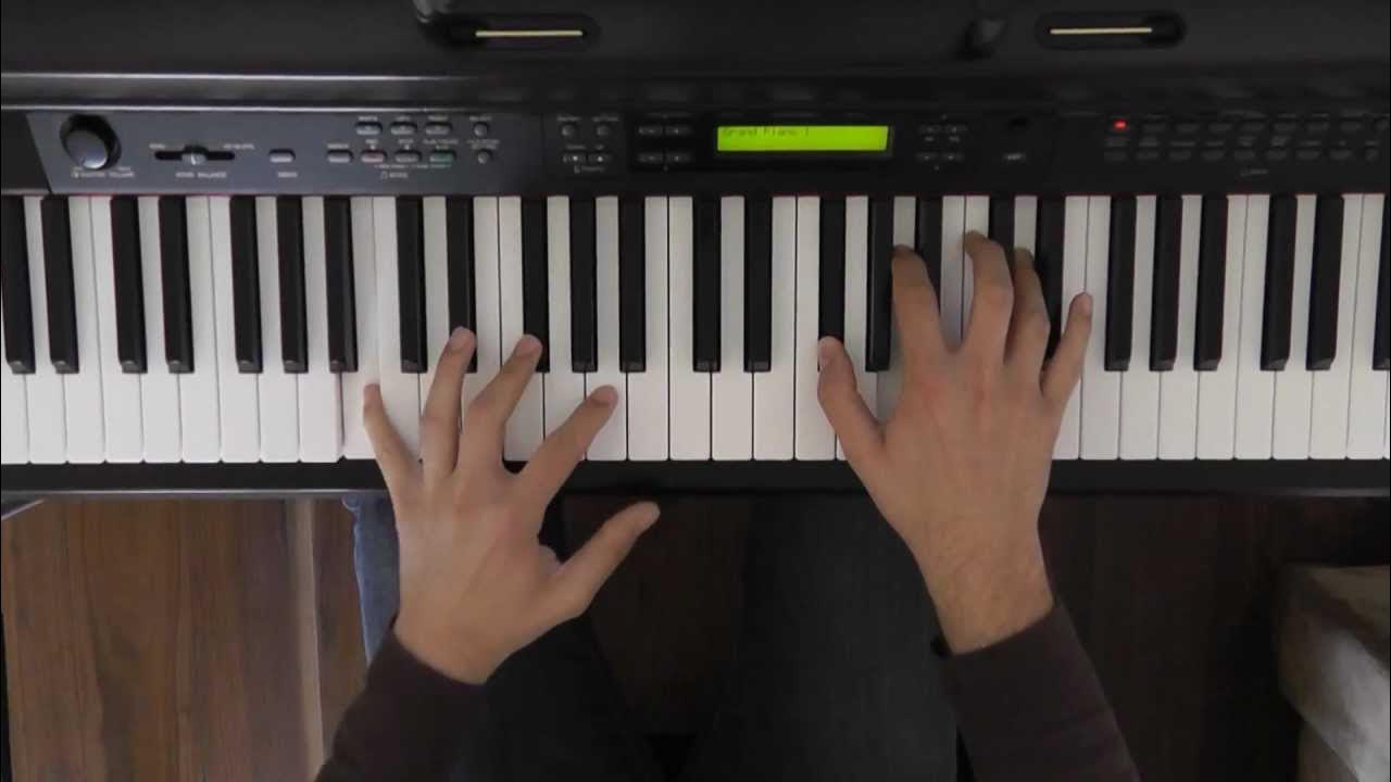 пианист. пианино barmen. пианино на черном фоне. не пускайте меня с ней танцевать на пианино туториал. парень за фортепиано эстетика.