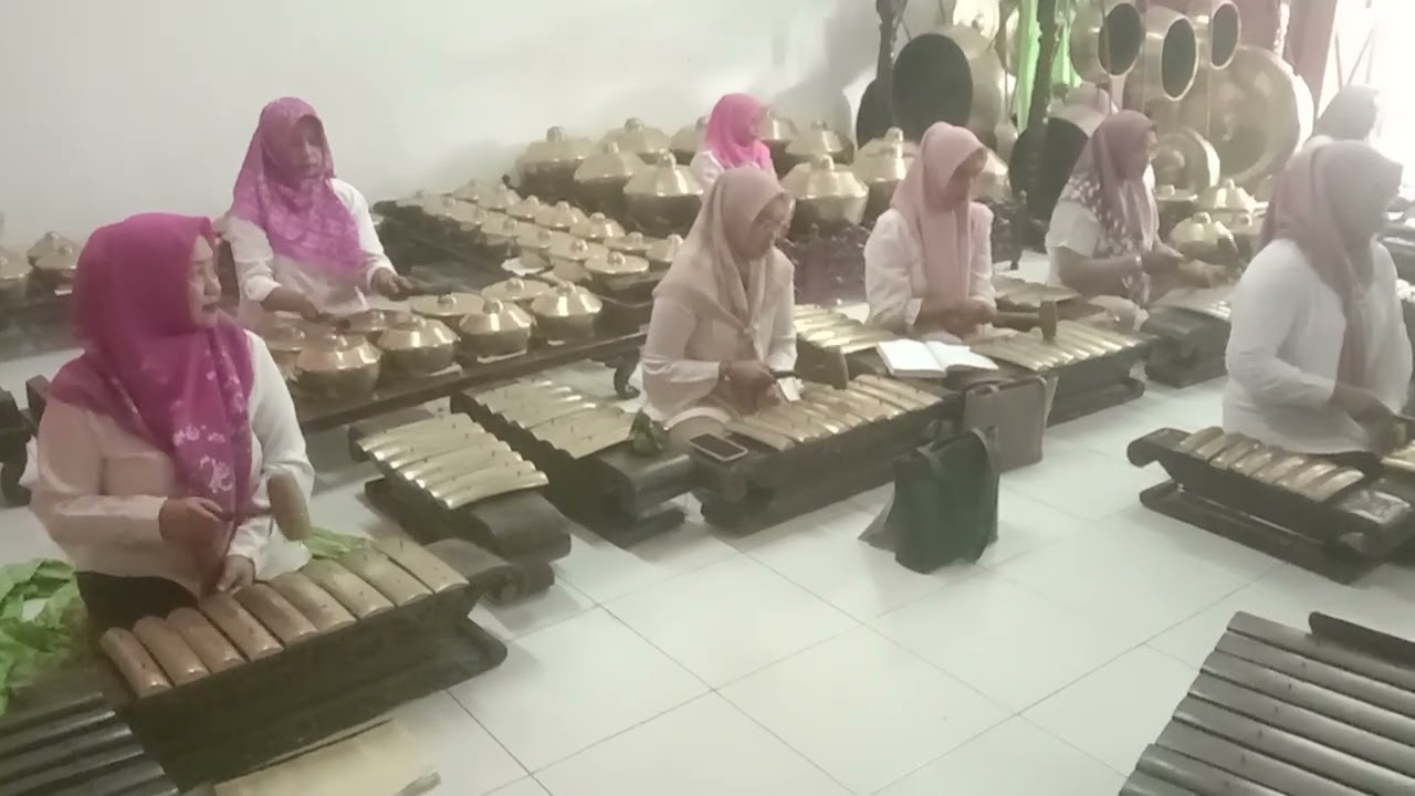 LDR WILUJENG SL MANYURO - SEKAR MELATI 2 SEMAGAR GIRIMARTO       ( LATIHAN )