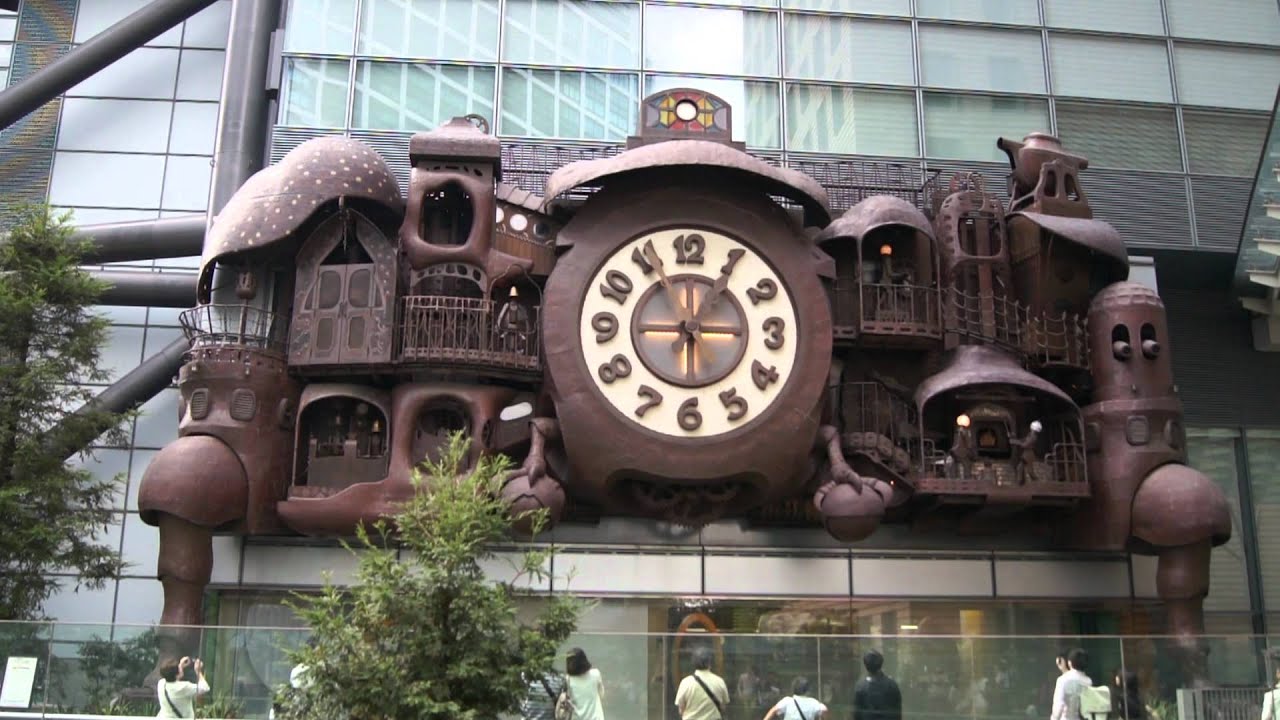 宮崎駿デザインの 日テレ大時計　This clock is Hayao Miyazaki design.