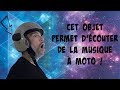 Couter de la musique sous un casque de moto 