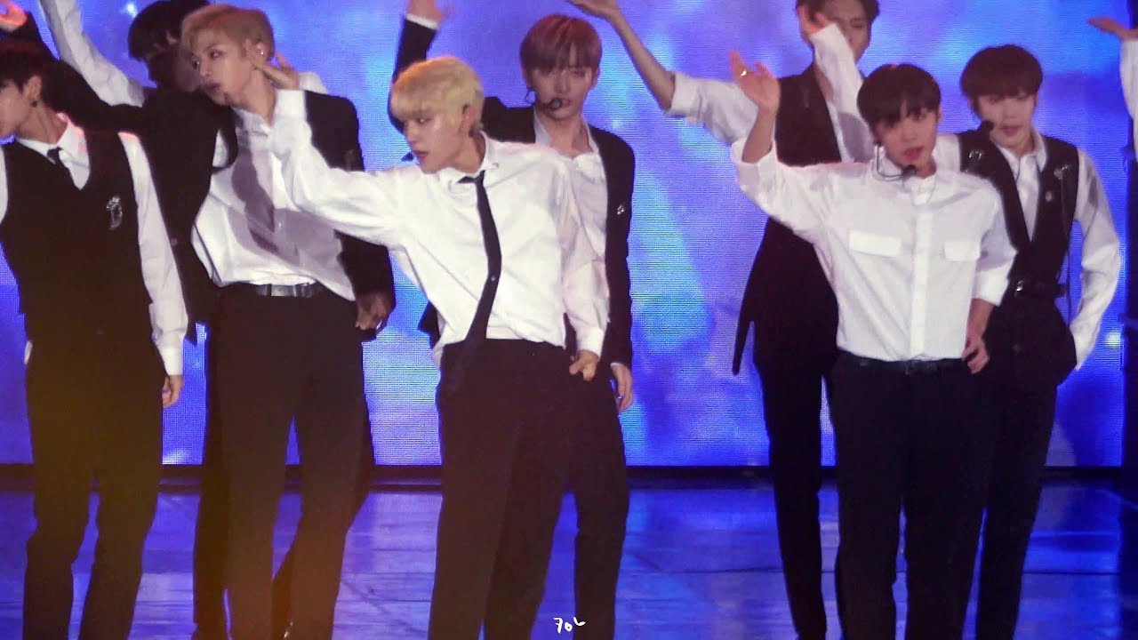 180830 소리바다 어워즈 - 켜줘(박우진 focus)