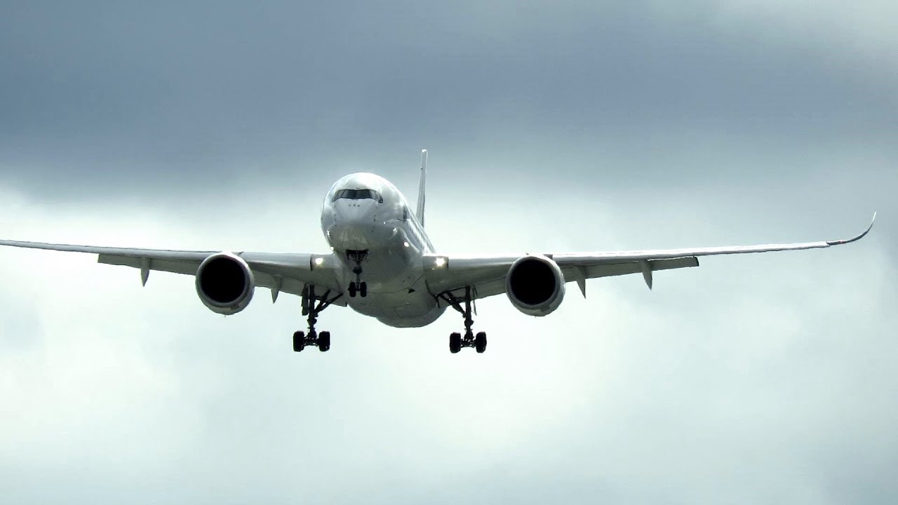 Finnair Airbus A350-900XWB Landing at London Heathrow Airport (LHR) | OH-LWA