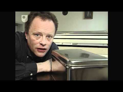 atomic credit union The Uncertainty Principle - The Physical World: Quantum (3/7)