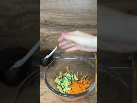 Фунчоза с курицей и овощами