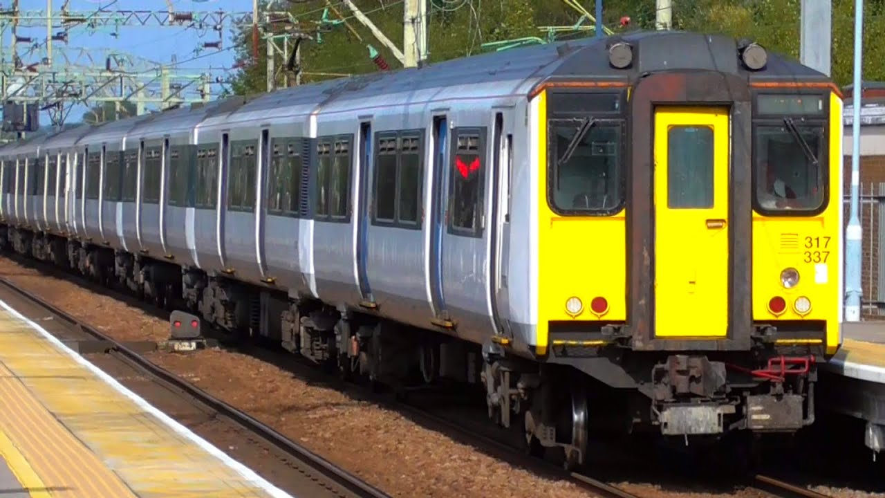 Trains at Broxbourne - 22/09/20