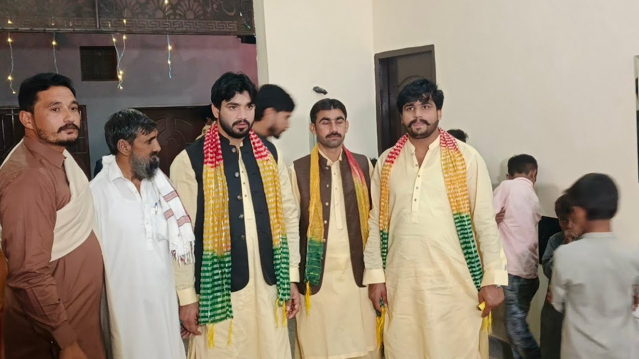 Gago mandi shadi p gye😇😃