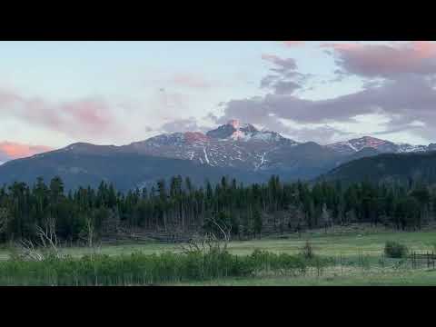 Gorgeous Sunset! 🌅 Upper Beaver Meadows Road - Rocky Mountain National Park - Colorado USA 