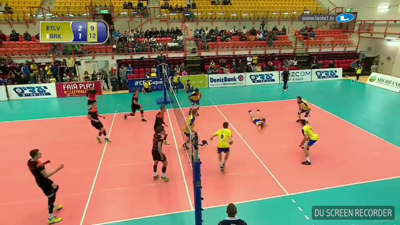 Defense action by Libero G.Brova. CEV CUP 2017/18. McCabi Tel Aviv - Barkom Kazani Lviv
