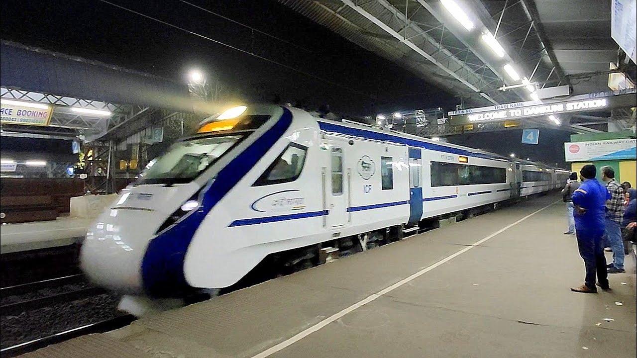 22302-njp-howrah-vande-bharat-express-first-trial-run-skips-dankuni